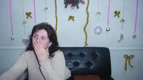 LuciaMi online show from 19, 12, 2024