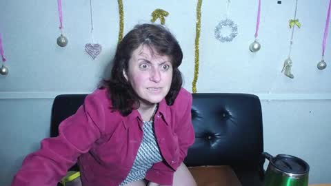 LuciaMi online show from 11, 1, 2025