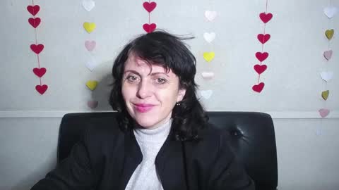 LuciaMi online show from 21, 1, 2025