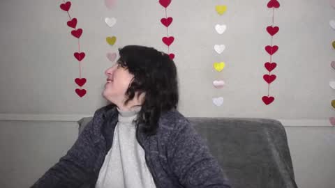 LuciaMi online show from 15, 2, 2025