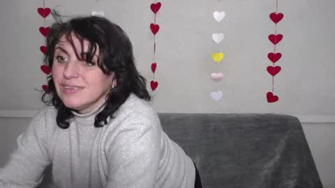 LuciaMi online show from 16, 2, 2025
