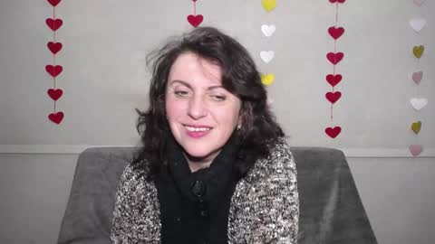 LuciaMi online show from 22, 2, 2025