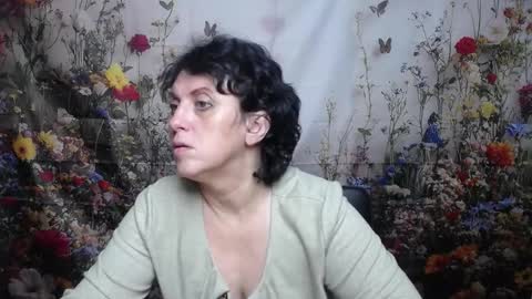 LuciaMi online show from 7, 10, 2025