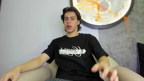 lucian_greyy online show from 19, 10, 2025