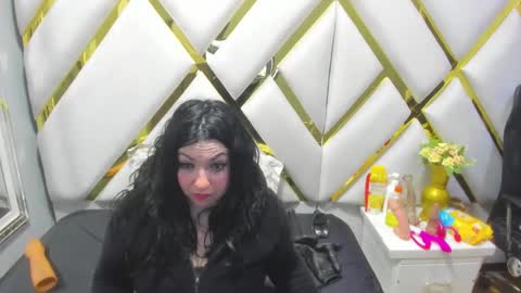 Luci online show from 3, 2, 2025