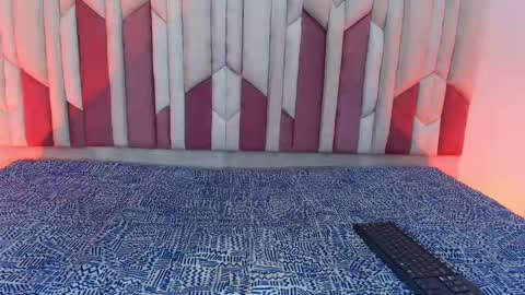 instagram luciana417  online show from 8, 10, 2025