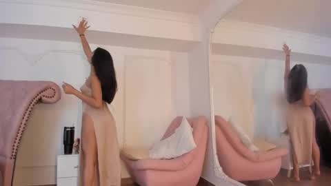 Luciana online show from 12, 10, 2025