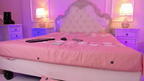 Snapshot of lucianacarter chatting on 18, 10, 2025 online show from 18, 10, 2025