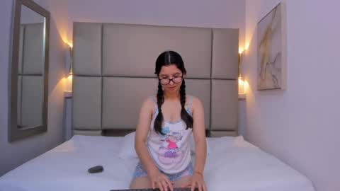 Luci  online show from 10, 2, 2025