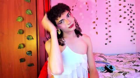 Lucy or Lucian 3 Come to my social Links3   online show from 18, 9, 2025