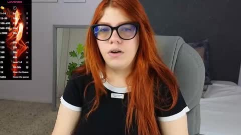 Lucie   online show from 3, 1, 2025