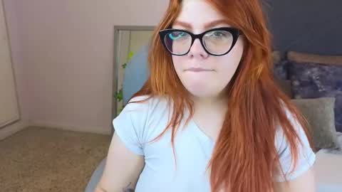 Lucie   online show from 12, 1, 2025