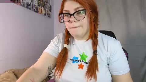 Lucie   online show from 26, 2, 2025