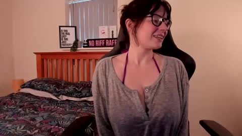 Lucie Winters online show from 30, 1, 2025