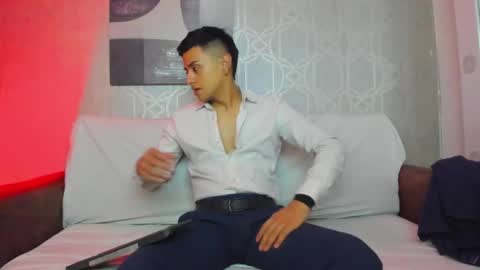 Snapshot of lucii_fer_ chatting on 8, 3, 2025 Leo online show from 8, 3, 2025