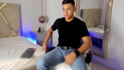 Snapshot of lucii_fer_ chatting on 15, 11, 2025 Leo online show from 15, 11, 2025