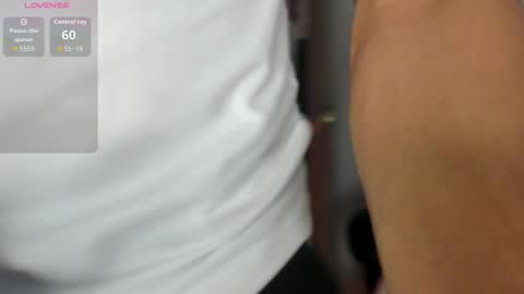 Snapshot of lucii_fer_ chatting on 1, 12, 2025 Leo online show from 1, 12, 2025