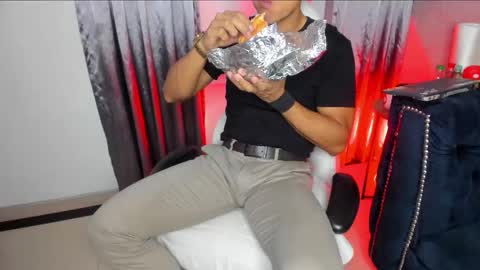 Snapshot of lucii_fer_ chatting on 5, 2, 2026 Leo online show from 5, 2, 2026