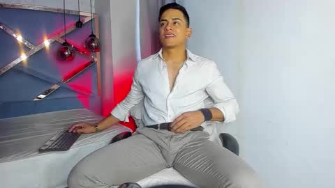 Snapshot of lucii_fer_ chatting on 13, 3, 2026 Leo online show from 13, 3, 2026