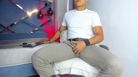 Snapshot of lucii_fer_ chatting on 16, 3, 2026 Leo online show from 16, 3, 2026