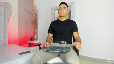 Snapshot of lucii_fer_ chatting on 9, 4, 2026 Leo online show from 9, 4, 2026