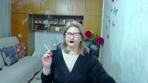 Lucille Fenly online show from 20, 10, 2025