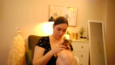 lucky_foryou_baby online show from 2, 1, 2025