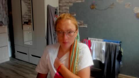 lucky_licky20 online show from 18, 10, 2025