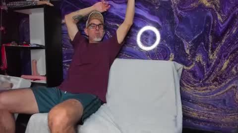 lucky_psychoguy69 online show from 9, 11, 2025