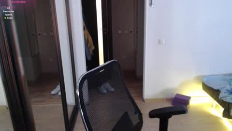 Iron Jhon online show from 22, 11, 2025