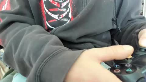 Snapshot of luckydrakex chatting on 16, 12, 2025 Lucky online show from 16, 12, 2025