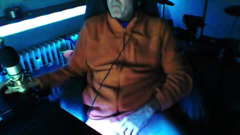        call me  Stefan online show from 6, 3, 2026