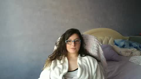 luckylinda23 online show from 11, 1, 2025