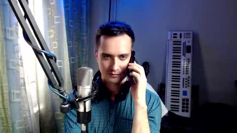 Snapshot of luckyman10000000 chatting on 28, 10, 2025 luckyman10000000 online show from 28, 10, 2025