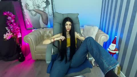 Monika online show from 7, 1, 2025