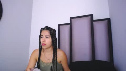 Snapshot of lucy__23 chatting on 21, 11, 2025 online show from 21, 11, 2025