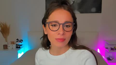 lucy__ray online show from 23, 2, 2025