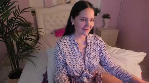 Laura online show from 9, 3, 2025