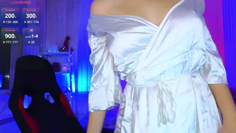 Snapshot of lucy_pincer chatting on 4, 12, 2024 Lucy online show from 4, 12, 2024