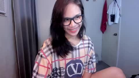 lucy_shane online show from 6, 10, 2025