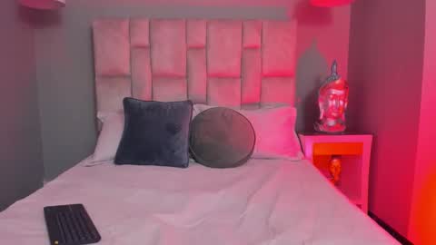 Lucy  online show from 20, 2, 2026