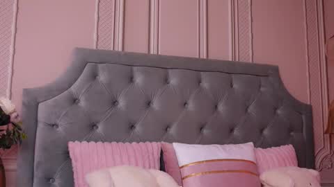 LucyAddison online show from 27, 10, 2025