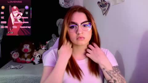 Snapshot of lucycherry__ chatting on 16, 10, 2025 LUCIA online show from 16, 10, 2025