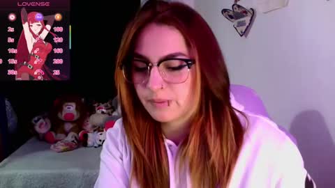 Snapshot of lucycherry__ chatting on 23, 10, 2025 LUCIA online show from 23, 10, 2025