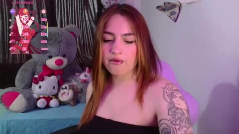 Snapshot of lucycherry__ chatting on 21, 11, 2025 LUCIA online show from 21, 11, 2025