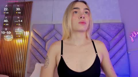 Lucy Vega online show from 23, 12, 2024