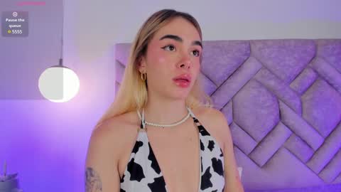 Lucy Vega online show from 3, 1, 2025