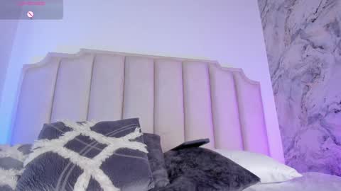 Lucy Vega online show from 14, 1, 2025