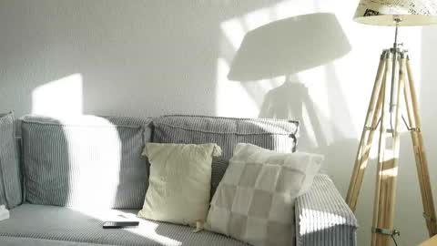 lucyxlou online show from 1, 12, 2025