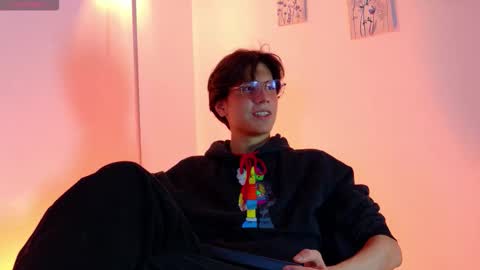 Snapshot of lui_x_dust chatting on 13, 3, 2026 Lui online show from 13, 3, 2026